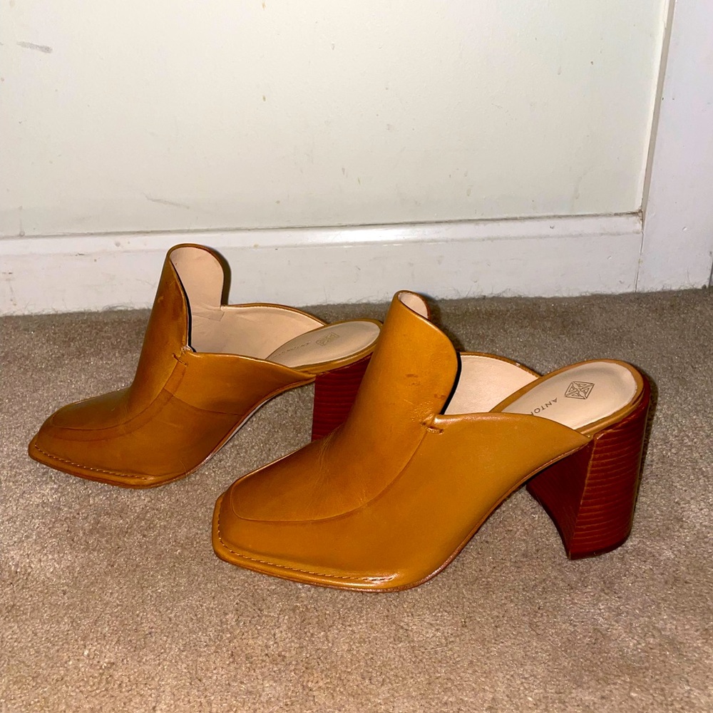 Antonio Melani Romann High Heel Square Toe Leather Mules Size 7